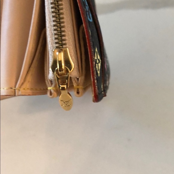 LOUIS VUITTON WALLET - Picture 7 of 8